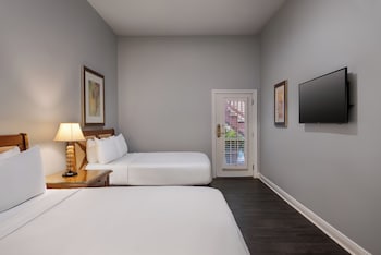 Deluxe Double Room, 2 Queen Beds
