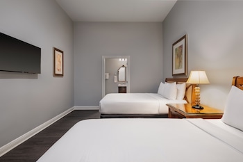 Deluxe Double Room, 2 Queen Beds