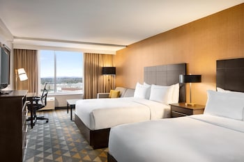 Room, Multiple Beds