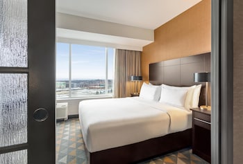 Suite, 1 King Bed