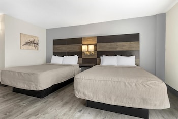 Standard Room, 2 Queen Beds, Non Smoking (Walk-in Shower;Pet Friendly)