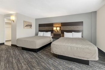 Standard Room, 2 Queen Beds, Non Smoking, Refrigerator & Microwave (Walk-in Shower)