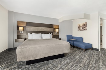 Suite, Multiple Beds, Non Smoking, Kitchenette (Walk-in Shower)