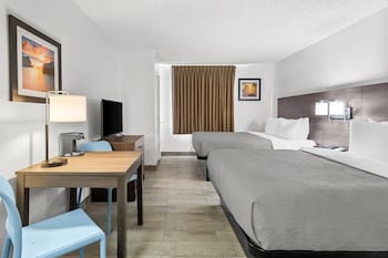 Suite, Multiple Beds, Non Smoking