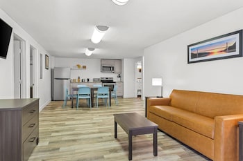 Suite, Multiple Beds, Non Smoking (Efficiency)