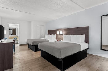 Standard Room, 2 Queen Beds, Non Smoking