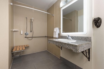 Room, 2 Queen Beds, Accessible, Non Smoking (Mobility/Hearing Impaired)