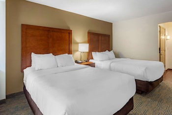 Standard Room, 2 Queen Beds, Non Smoking