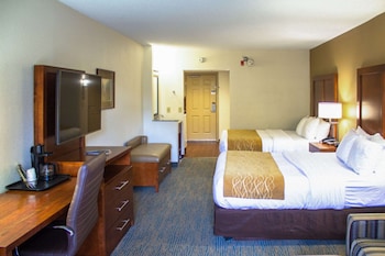Room, Multiple Beds, Non Smoking (Upgrade)