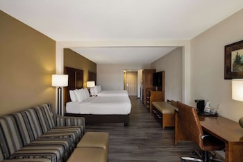 Room, Multiple Beds, Non Smoking (Upgrade)