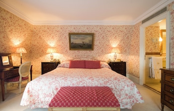 Penthouse, 1 King Bed, River View (Suite)
