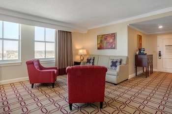 Suite, 1 King Bed, Corner