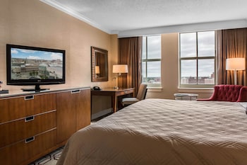 Premier Room, 1 King Bed