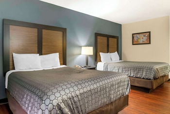 Standard Room, 2 Queen Beds, Non Smoking