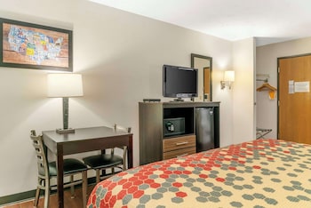 Room, 1 King Bed, Non Smoking (Upgrade)