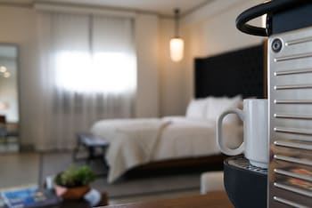 Deluxe Room, 1 King Bed