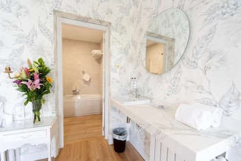 Superior Room, City View