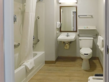 Room, 1 King Bed, Non Smoking