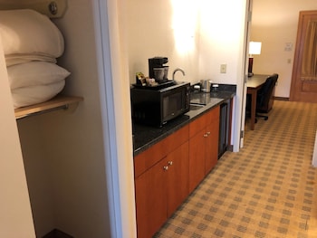 Suite, 2 Double Beds, Accessible
