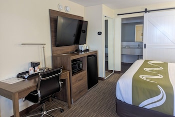 Standard Room, 1 King Bed, Non Smoking