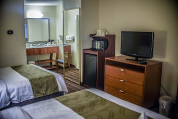 Standard Room, 2 Queen Beds, Non Smoking
