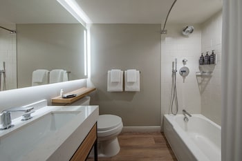 Club Room, 2 Queen Beds