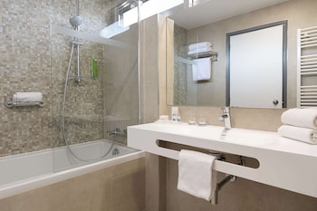 Superior Room, Multiple Beds, Non Smoking, Balcony (Twin bed on request)