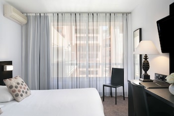 Superior Room, 1 King Bed, Non Smoking