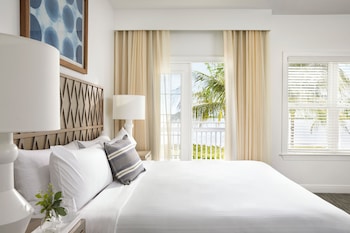 Partial Water View Two Bedroom Suite w/Living Room