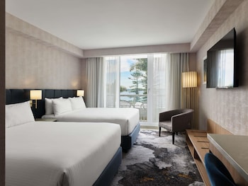 Deluxe Room with Two Queen Beds and Bay View