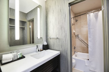 Superior Room, 1 King Bed