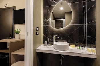 Single Room - Via del Corso 81