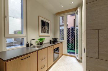 Communicating Apartments with Terrace - Via Di Ripetta 229