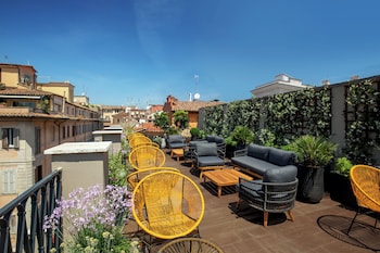 Junior Suite with Terrace - Via Mario de Fiori 59A