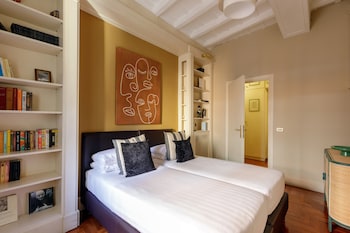 Apartment Deluxe - Via Mario de Fiori 59A