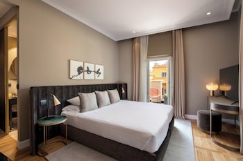 Junior Suite with Terrace - Via Mario de Fiori 59A