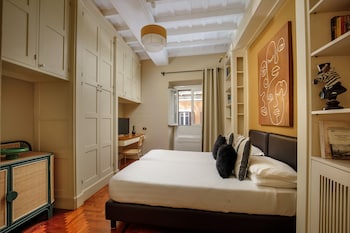Apartment Deluxe - Via Mario de Fiori 59A