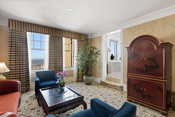 Suite, 1 Bedroom, City View