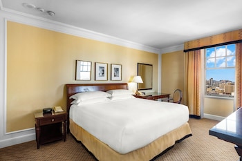 Classic Room, 1 King Bed, Hill View (Nob Hill Neighborhood Views)