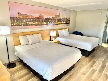 Standard Room, 2 Queen Beds, Non Smoking