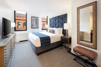 Standard Room, 1 King Bed