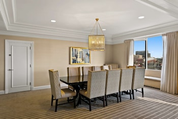 Presidential Suite, 1 Double Bed, Golf View
