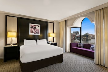 Premium Room, 1 King Bed, Accessible, Harbor View (Mobility - Walk-in Shower)