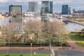 Superior Suite, 1 King Bed with Sofa bed, Harbor View (One Bedroom Premium)