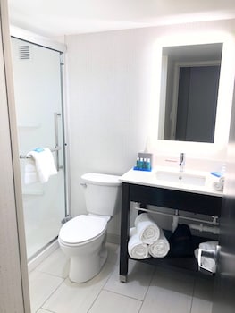 Standard Room, 2 Queen Beds