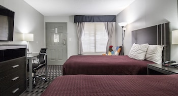 Standard Room, 2 Double Beds, Non Smoking