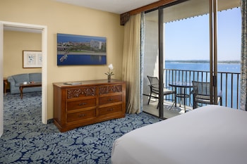 Water View Suite 1 King