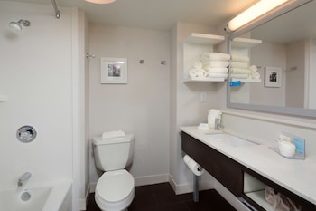 Room, 2 Queen Beds, Non Smoking