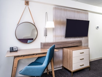Premium Room, 1 King Bed (Top Floor)