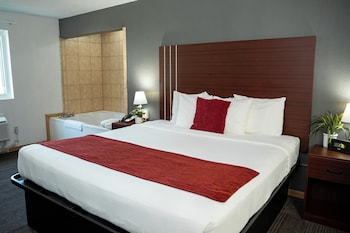 Honeymoon Single Room, 1 King Bed, Hot Tub